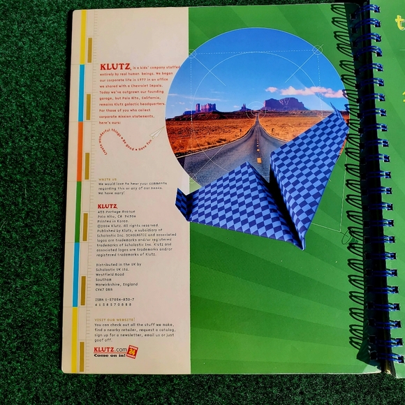 The Klutz Book of Paper Airplanes by Doug Stillinger and Editors of Klutz - Picture 2 of 6